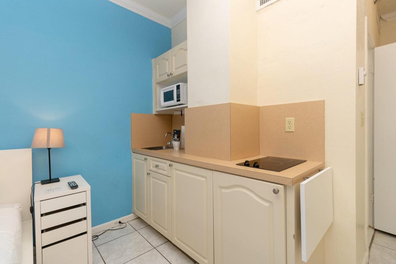 433 Studio Hollywood Beach Dania Beach Bagian luar foto
