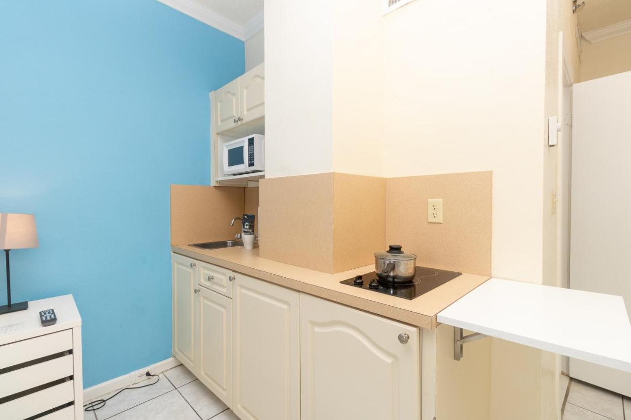 433 Studio Hollywood Beach Dania Beach Bagian luar foto