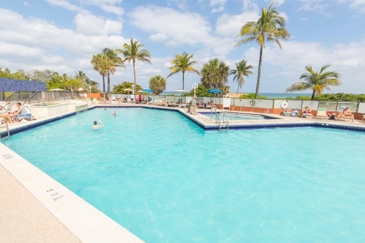 433 Studio Hollywood Beach Dania Beach Bagian luar foto