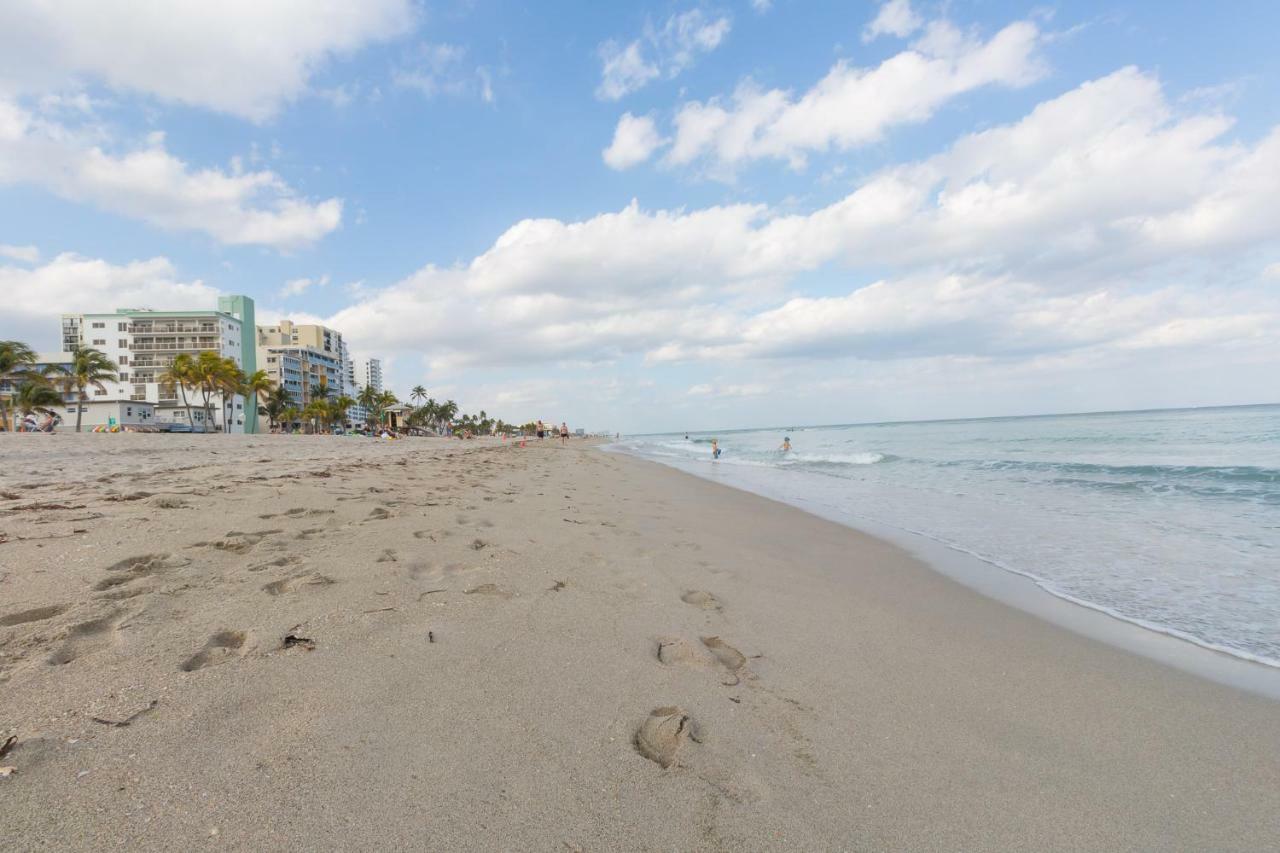 433 Studio Hollywood Beach Dania Beach Bagian luar foto